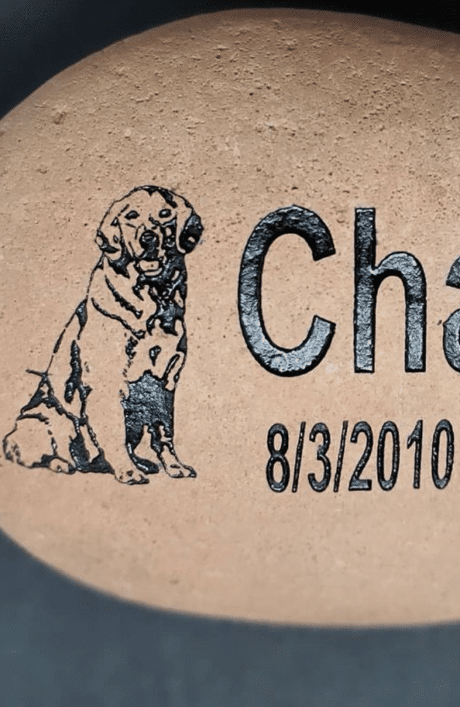 Pet memorial with graphic of a golden retriever